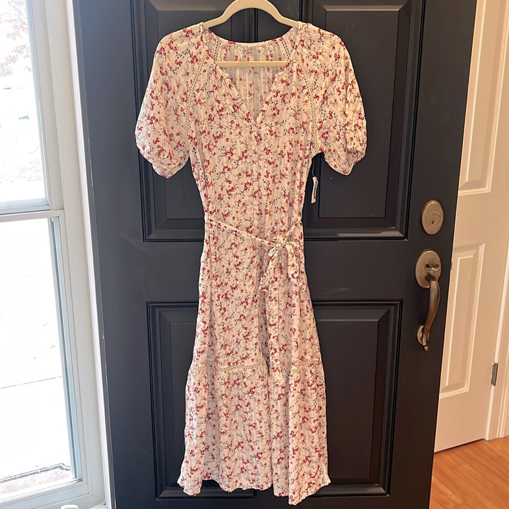 New with tags, Old Navy floral print dress size small